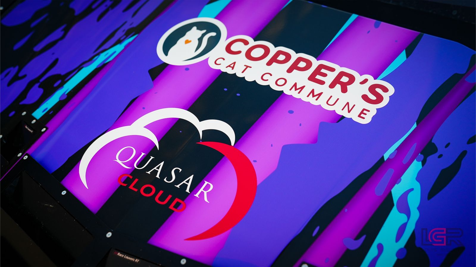 Partner logos on the #28 livery